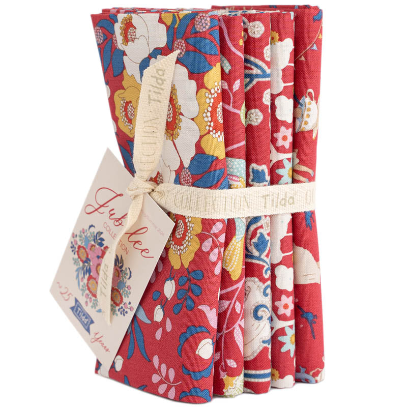 Tilda Stoffpaket "Jubilee" in Red  5 verschiedene Designs 100%Baumwolle