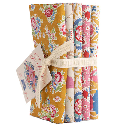 Tilda Stoffpaket "Jubilee" in Mustard 5 verschiedene Designs 100%Baumwolle