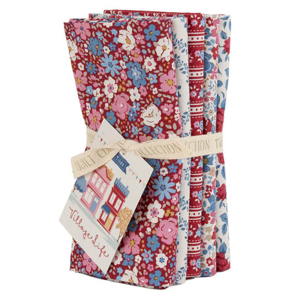 Tilda Stoffpaket "Village Life" in Burgundy - 5 verschiedene Designs  100%Baumwolle