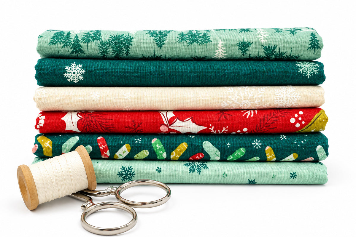 "Cozy Wonderland"  in Teal von Stephanie Slewinski  - Weihnachtsstoffe - 6 verschiedene Designs - 100%Baumwolle