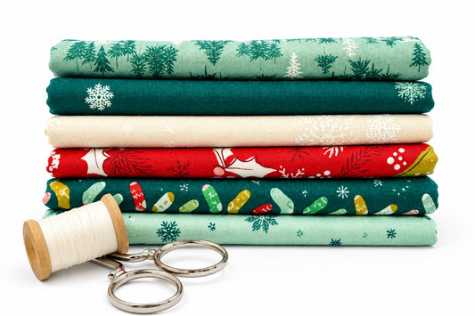 "Cozy Wonderland"  in Teal von Stephanie Slewinski  - Weihnachtsstoffe - 6 verschiedene Designs - 100%Baumwolle